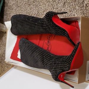Holiday sale 🎁🎄Christian Louboutin Alta Botta plume 100 tall boots